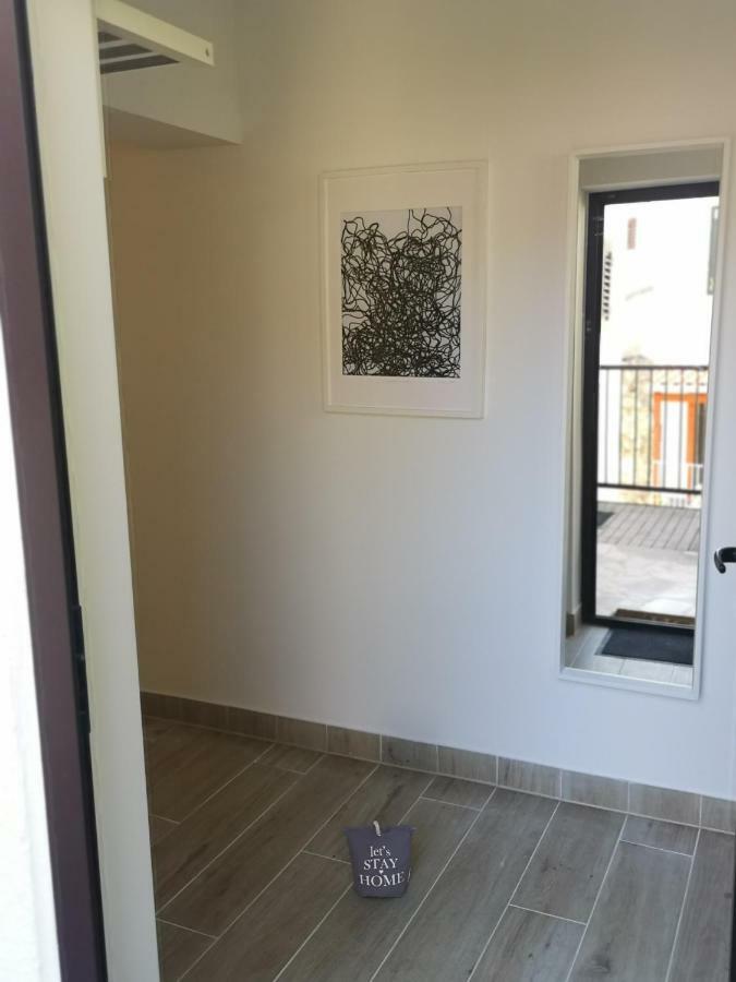 Apartman Studio Kod Ujevica Baška Voda Dış mekan fotoğraf
